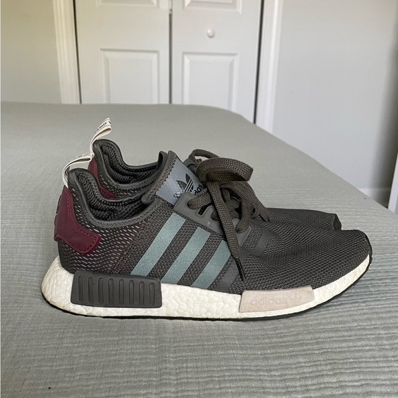 womens olive green adidas nmd